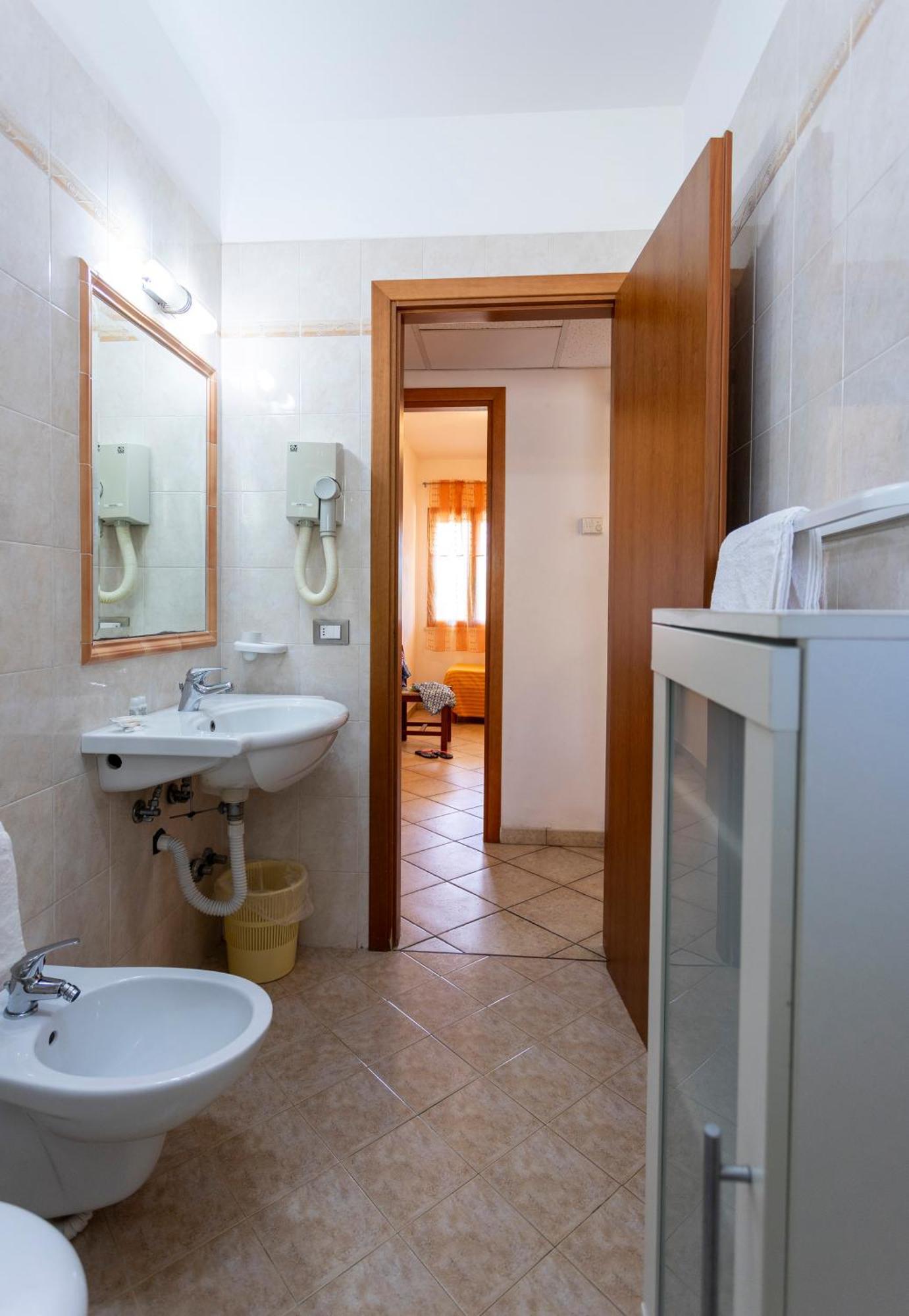 Residenza Marinella Aparthotel Zambrone Exterior foto