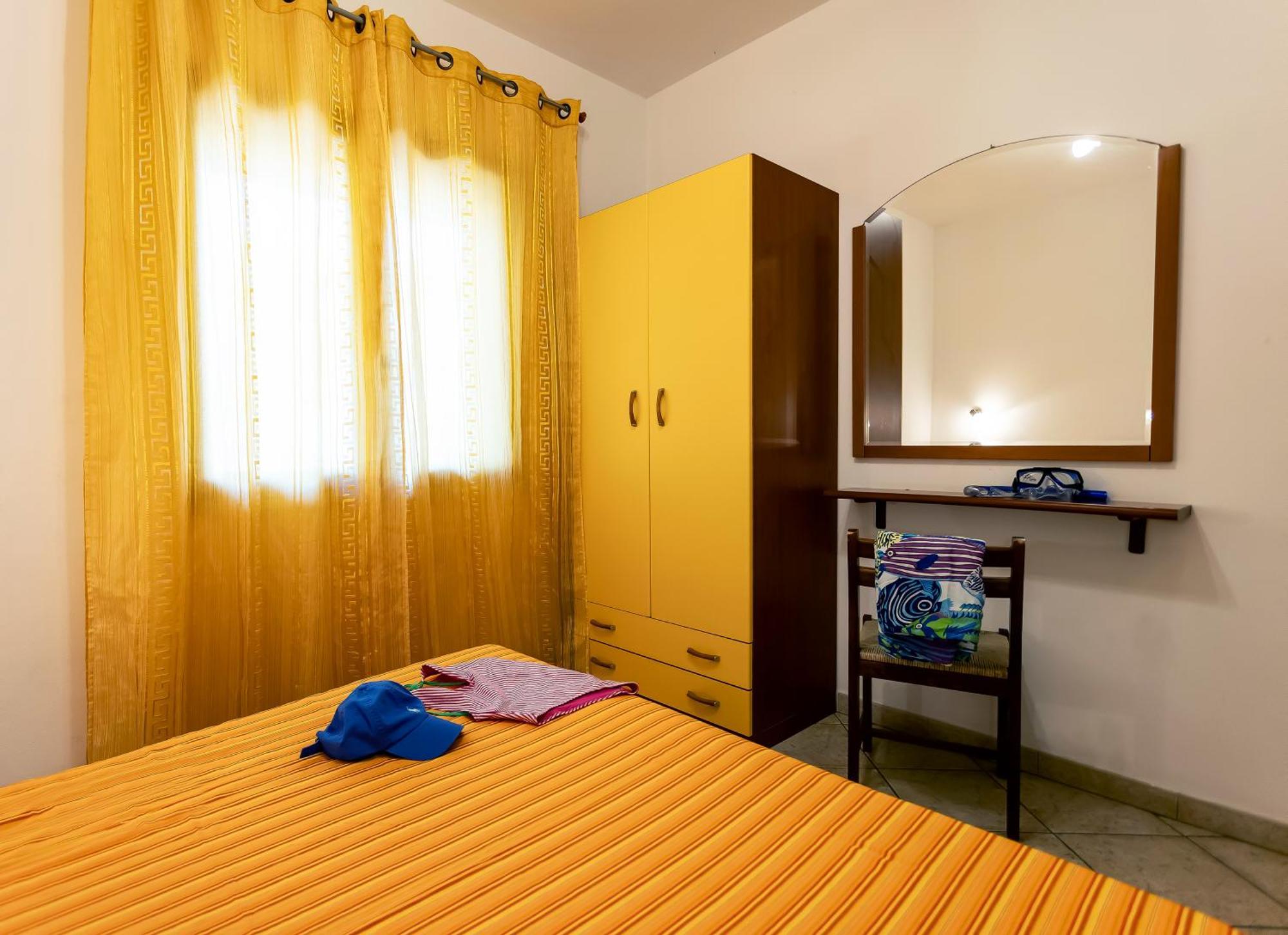 Residenza Marinella Aparthotel Zambrone Exterior foto