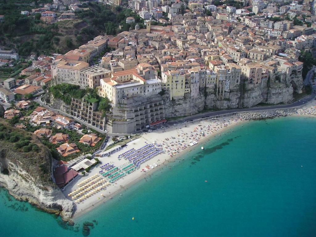Residenza Marinella Aparthotel Zambrone Exterior foto